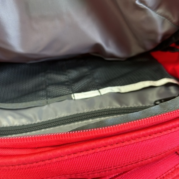 The North Face unisex Jester Backpack - Picture 11 of 16